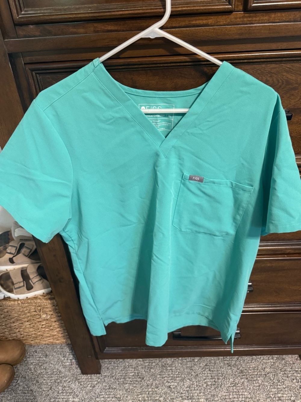 FIGS womens Catarina scrub top – surgical Green